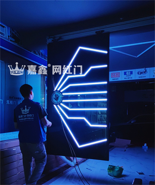 掌纹科技门 智能网红门.jpg
